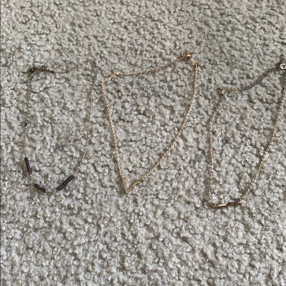 Set of 3 gold necklaces